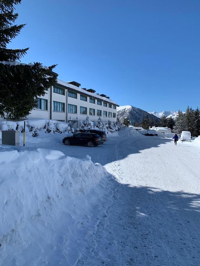 Nice House On The Ski Slopes Sestriere Exterior foto